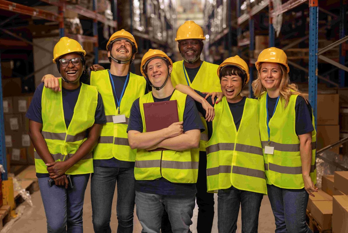 Multilingual RaaS Reporting in UKG How CloudApper hrPad Turned Report Clones into One Smart Pipeline