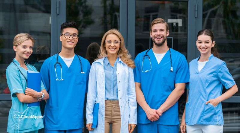 How Healthcare Organizations Can Make Their Employee Referral Program More Efficient Using AI and UKG