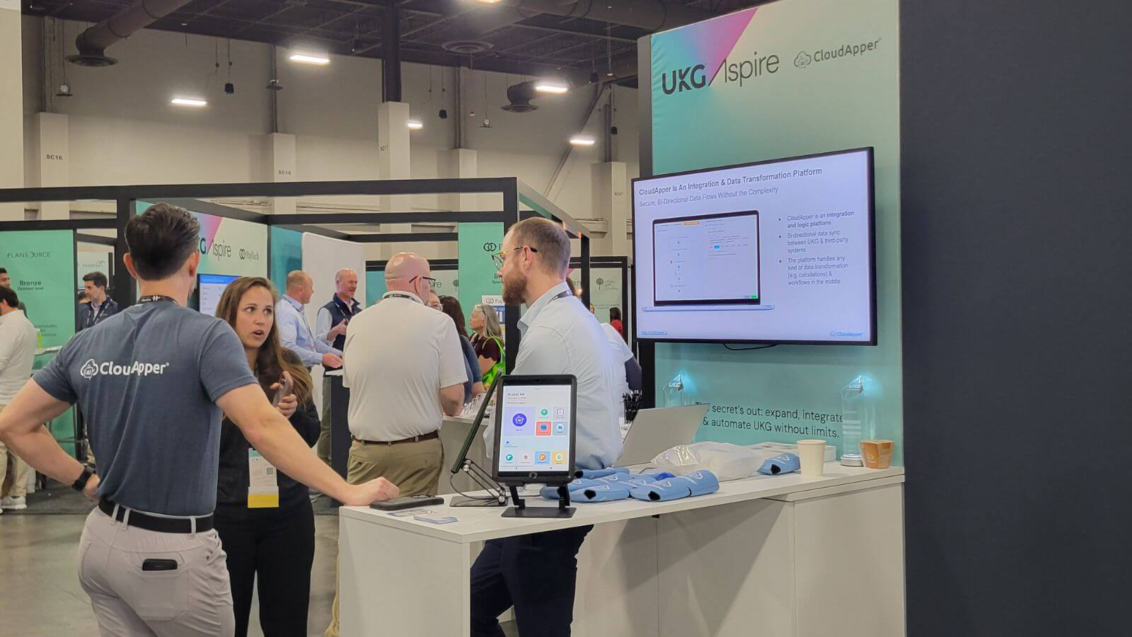 cloudapper-lights-up-ukg-aspire-2025-01